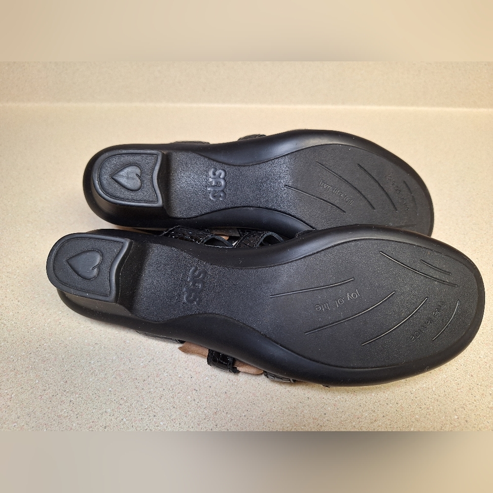 SAS Black Croc-Embossed Slingback Low Heel Sandals - Picture 5 of 6